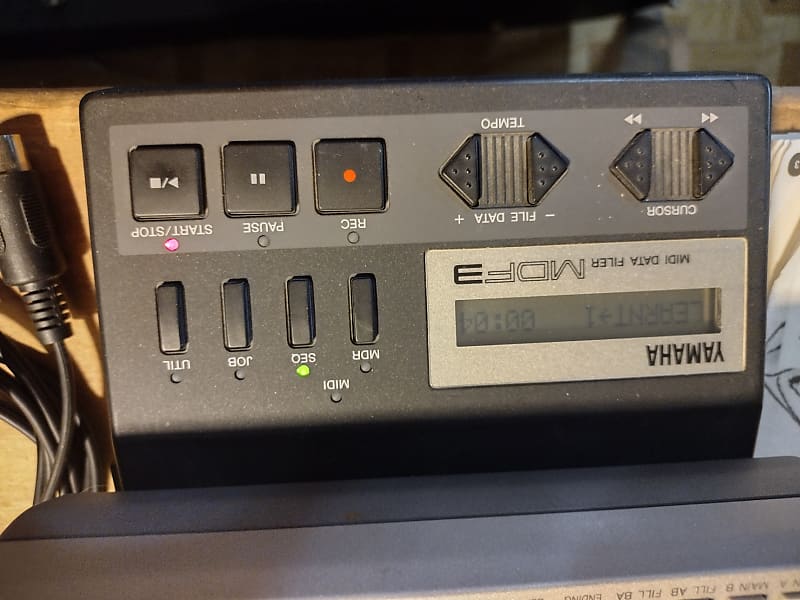 美品 YAMAHA qy70 Amazon.com: Yamaha Qy70 Audio Sequencer Midi : Musical