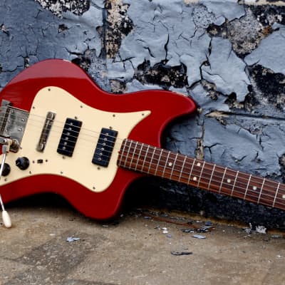 MURPH SQUIRE ii-T 1965 Aged Candy Apple Red. Offset Guitar Styled after Jaguar and Strat. ULTRA RARE image 5