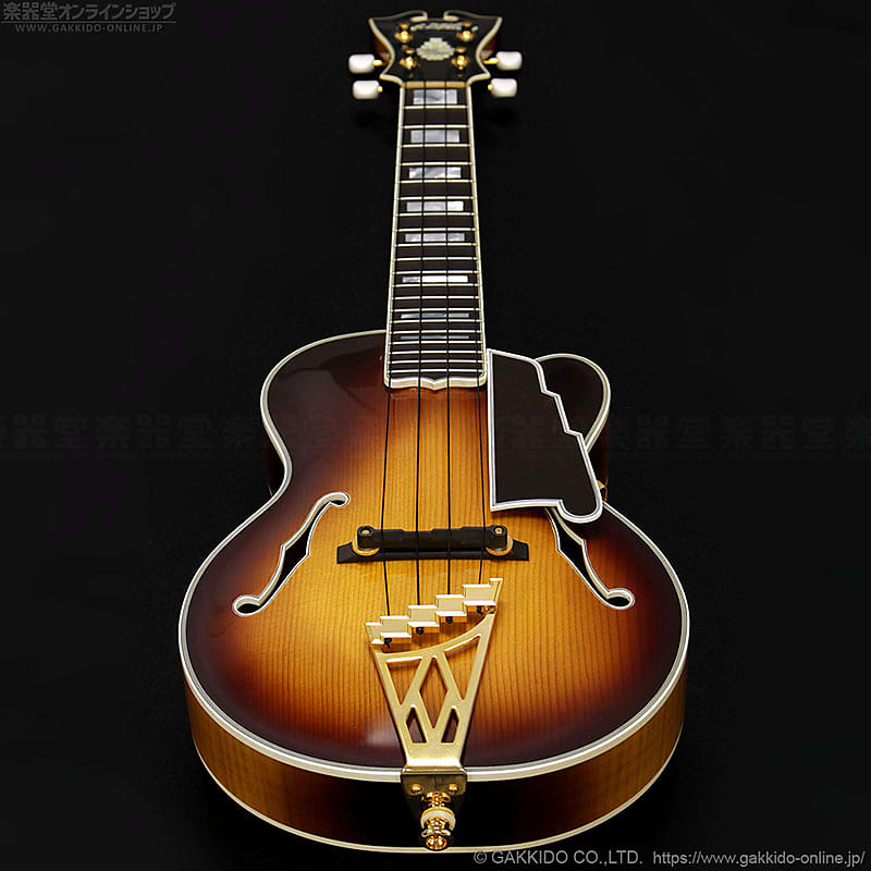 D'Angelico MU-1 SB Soprano Ukulele, Arched Solid Spruce Top & Flamed Maple  Back, Made in Japan