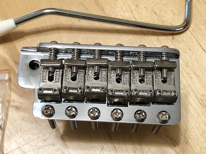 FENDER  USAビンテージ ブリッジ 099--2049-000 099-2049-000 Fender Vintage Guitar Stratocaster USA Steel