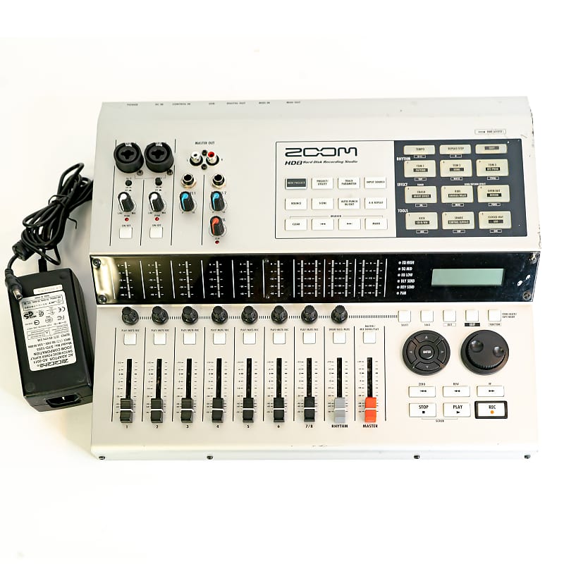 Zoom HD8CD - 8-Track Recorder/Control Surface w/ Internal