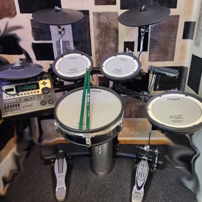 ROLAND Drum Kit compact for small gigs