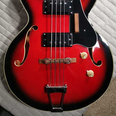 *MINT* 1968-1970 Univox Bass (Matsumoku Japan) - Red Burst image 2