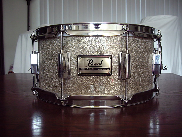 Pearl 13x6 maple snare drum image 1