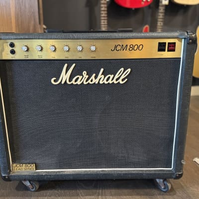 Marshall JCM 800 Lead Series Model 4104 50-Watt Master Volume 2x12