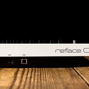 Yamaha Reface CS 37-Key Mobile Mini Keyboard image 5