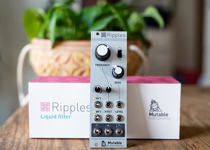 鍵盤楽器 mutable instruments - Ripples V2 Mutable Instruments Ripples v2 (Black Aluminum) – Momo Modular
