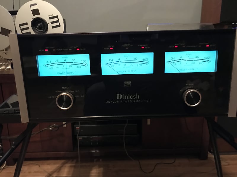 McIntosh MC7205 200-Watt 5-Channel Solid State Power Amplifier 1998 - 2001 - Black  			