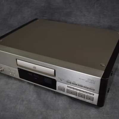 Sony CDP-555ESJ Compact Disc CD Player in Very Good | Reverb Norway