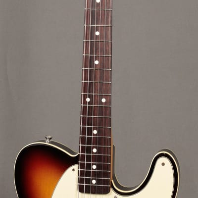 Fender American Vintage 62 Custom Telecaster 3 Color Sunburst (S/N:V170497) (06/30) image 6