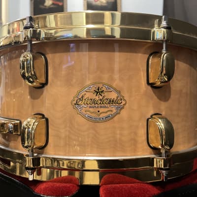Tama Starclassic 2000's 6.5x14 Natural Quilted Maple Snare w Tama Starclassic 2000's 6.5x14 Natural Quilted Maple Snare w