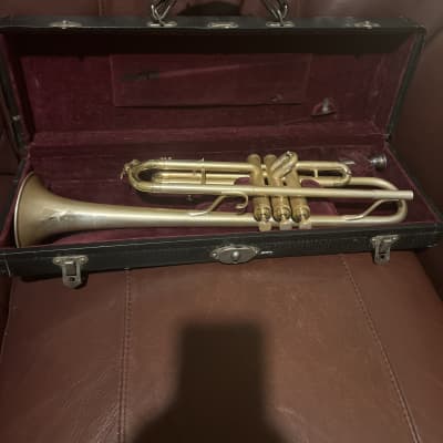 American Standard (Cleveland) (Rare) “Student Prince” Bb trumpet (1938) image 4