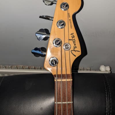Fender american deluxe precision bass 2000 - teal image 6