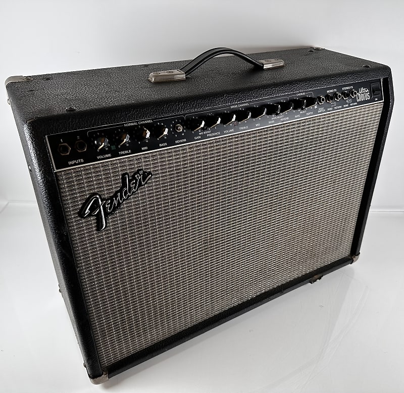 Fender Ultimate Chorus Type PR 204 1990-2000 Black