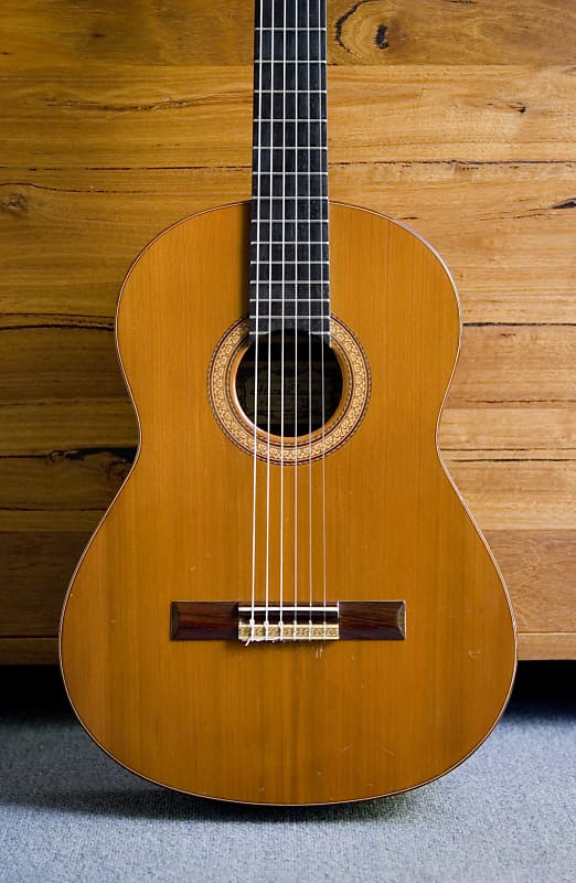 Hiroshi Tamura P40 1972 – Vintage Handmade Classical Guitar (Cedar)