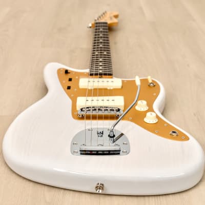 2023 Fender Heritage 60s Jazzmaster Gold Guard Blonde Nitro