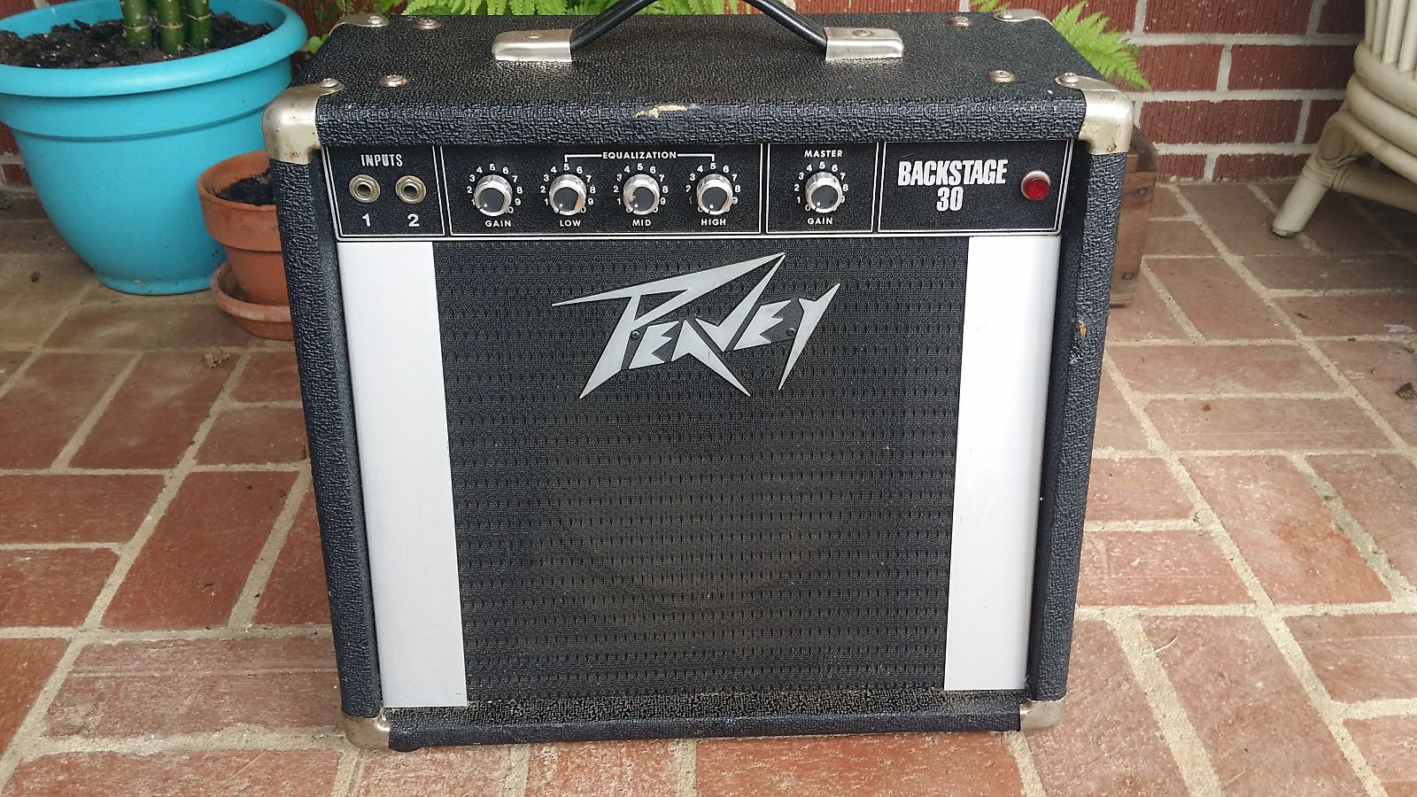 Peavey shop backstage 30