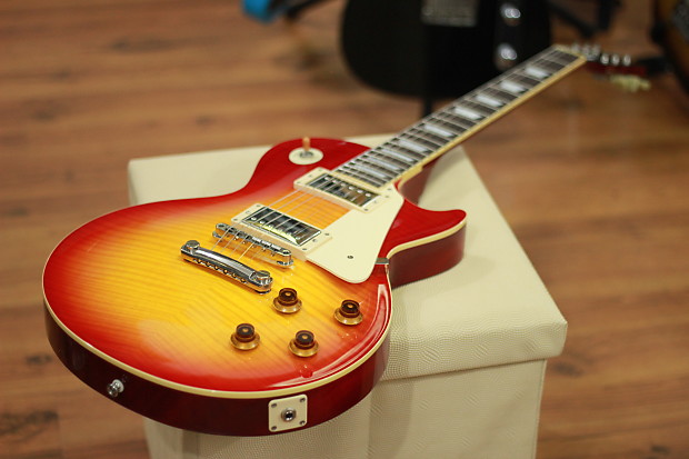 ギター Tokai Les Paul LS-100F / Cherry SB Tokai LS-100F Violin Finish Electric Guitar - Musamaailma