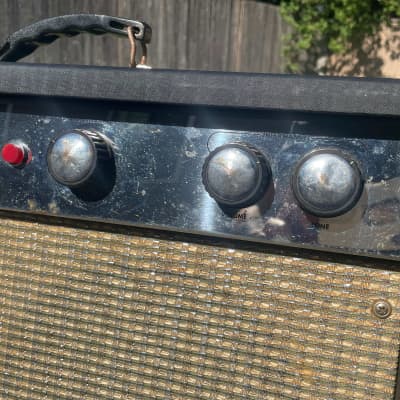 1963 National Val-verb 1260 Amp (valco) with dearmond tremolo control image 4
