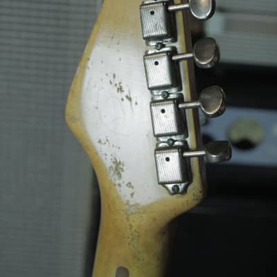 Rizzato's®️ Handmade '50s Stratocaster® Two Tone Sunburst Relic Finish | Case Included image 4