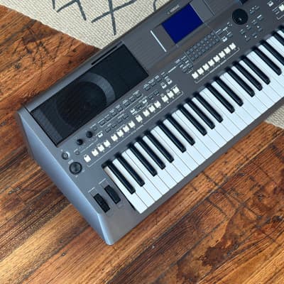 Yamaha PSR-S670 61-key Arranger Workstation | Reverb