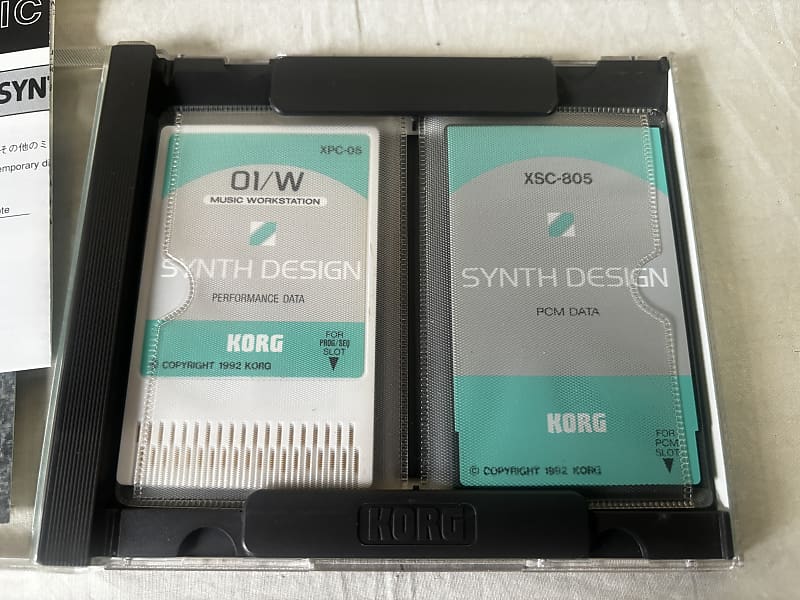 KORG 01/W PCM PERFORMANCE DATA XSC-5S SYNTH DESIGN w/ case,paper