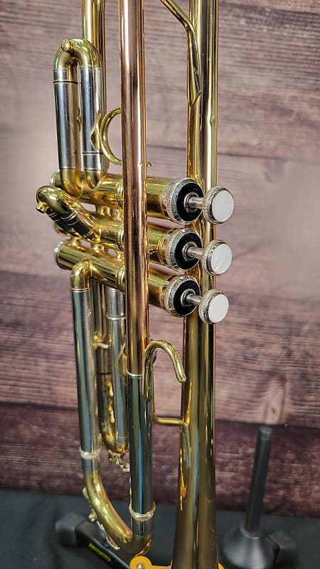 Amazon.co.jp: Jean Baptiste TP483LE Trumpet, Lacquer : 楽器