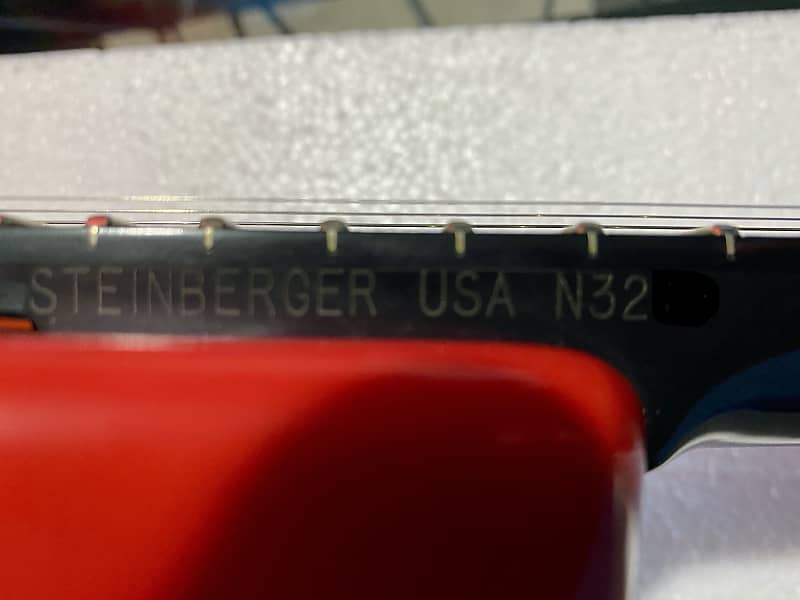 Steinberger GP-2S 1985-86 RED