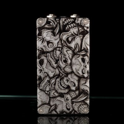 Flattley Guitar Effect Pedals Platinum Series Poison Ivy Bass Fuzz Pedal image 2