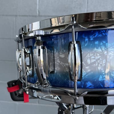 Gretsch GB551415 Brooklyn 5.5x14" Snare Drum in Blue Burst Pearl Nitron w/ Lightning Strainer image 4