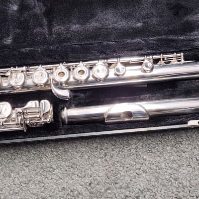 Armstrong 303 - Silver head open hole low B flute image 8