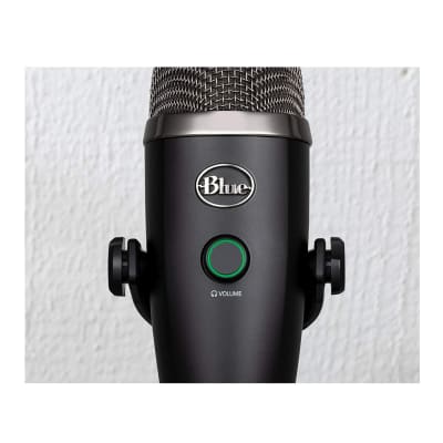  Blue Microphone Yeti USB Microphone (Blackout) Bundle