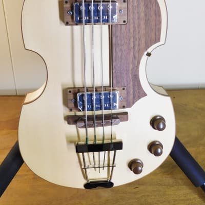 2023 Hofner Green Line  500/1-HGL-0 Violin Bass H64/VB-R Brand New Authorized Dealer ! image 1