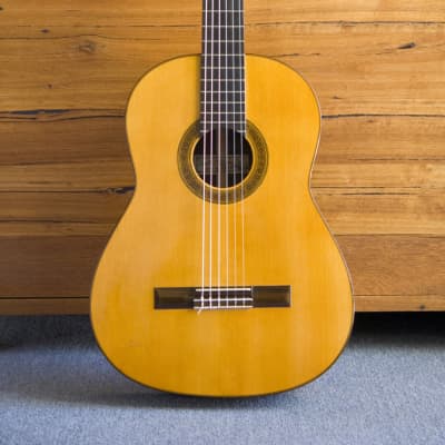 Yukinobu Chai Custom 1968 – Japanese Handmade Classical Guitar in Excellent Condition (Spruce / Rosewood) for sale