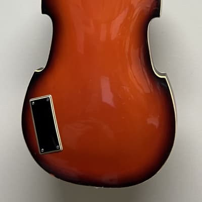 Conrad Violin Bass - Sunburst image 13