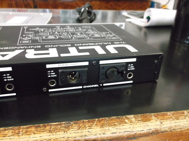 BEHRINGER EX3100 ultrafex2 ドイツ製 オールアクセス Behringer EX3100 Ultrafex II 2-Channel Multiband Sound
