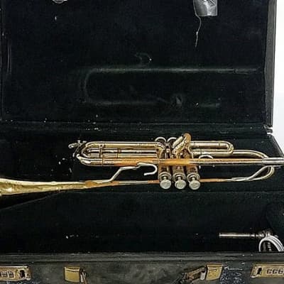 Bach TR300 Trumpet, USA, w/ Case & Mouthpiece, acceptable condition image 2
