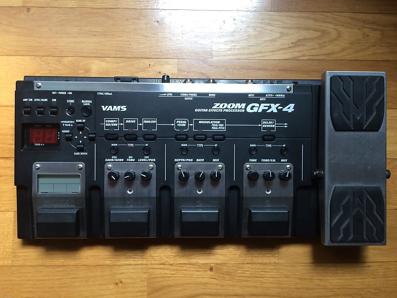 Holidays SALE Zoom GFX4 guitar multiFX processor Reverb