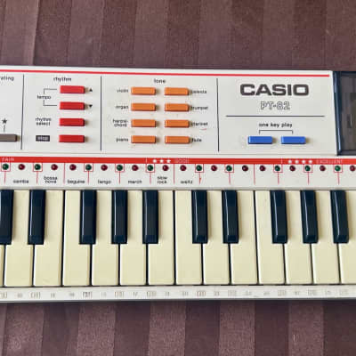 Casio PT-82 32-Key Mini Synthesizer