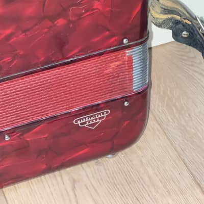 Nice SILVIO SOPRANI Accordion 1960's White & Red Made in Italy 41/120 , Plays Very Well, Support Indie Music ! image 9