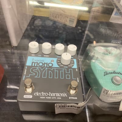 Electro-Harmonix Bass Mono Synth Effects Pedal for sale