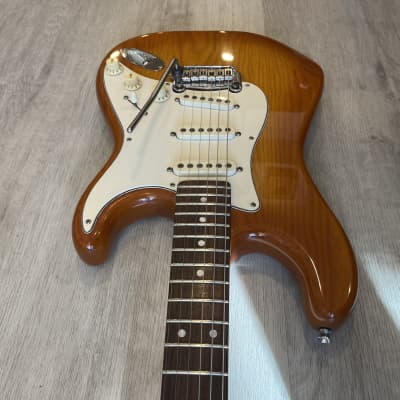 1997 G&L Legacy Special w/HSC 9 LBS image 8