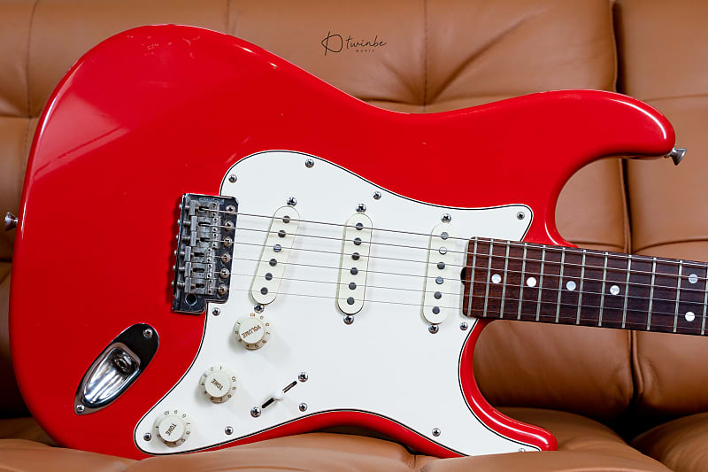 高感度ショップで2023年売れたブランド James Tyler USA Classic Fiesta Red 1998 | Reverb ギター