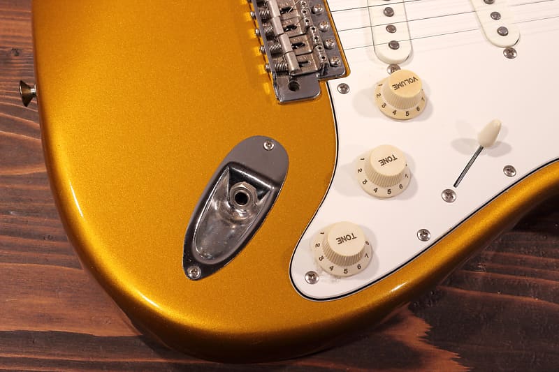 Tokai Strat Springy Sound ST-65 Very Rare! - Gold Metallic - Custom Ordered  finish - Lawsuit era - | Reverb