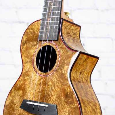 Enya MG6 Solid Mango Concert Acoustic Ukulele image 5