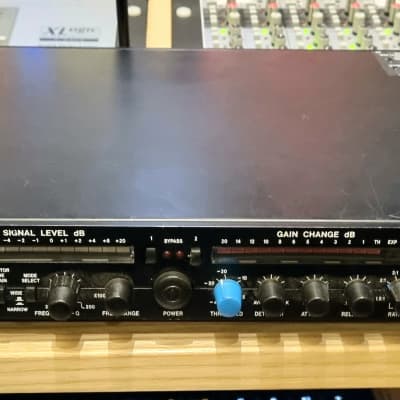 Urei LA-22 2-Channel Compressor / Limiter / Expander | Reverb