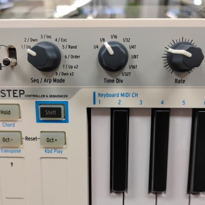 Arturia KeyStep 32-Key MIDI Controller 2017 - Present - White image 5