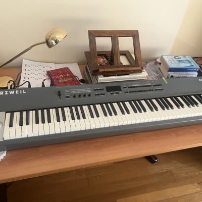 Kurzweil SP2X 88-Key Digital Stage Piano 2000s - gray