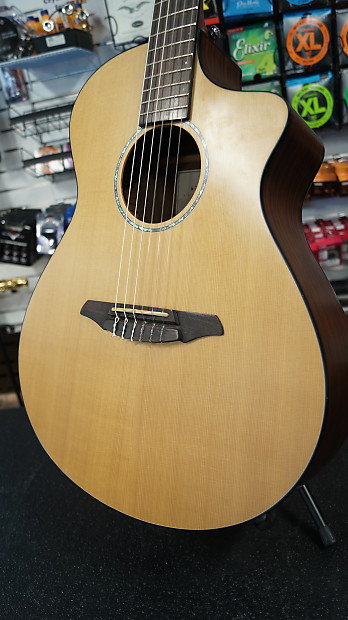 Breedlove Atlas AN250/CR Acoustic-electric Made in KOREA
