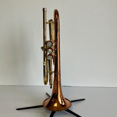 Conn Director 17A cornet 1961 lacquered brass, Coprion (copper) bell image 4